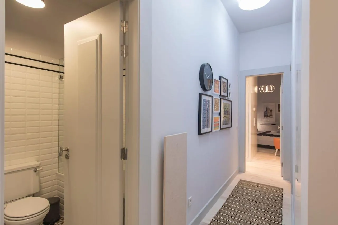 Lovelystay - 3 Bedroom Downtown Wonderwall Lisbon 0*,