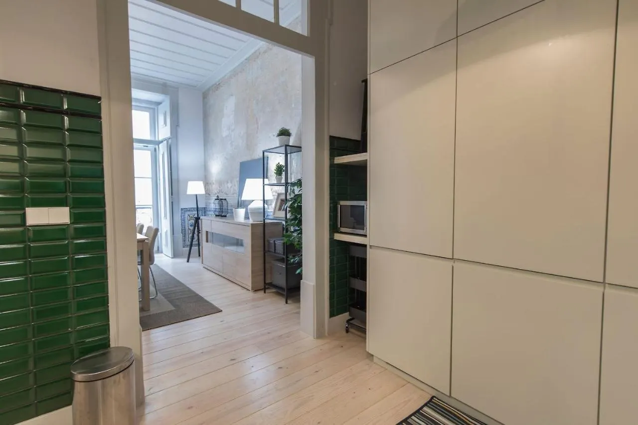 Apartment Lovelystay - 3 Bedroom Downtown Wonderwall Lisbon