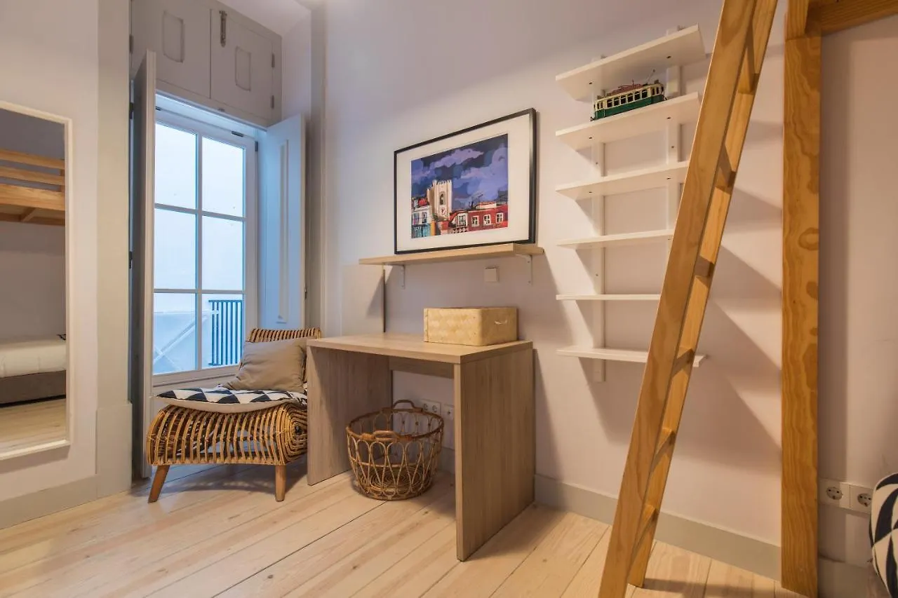 Apartment Lovelystay - 3 Bedroom Downtown Wonderwall Lisbon